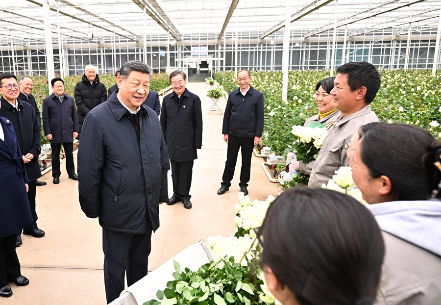 習(xí)近平在云南考察時強調(diào) 解放思想改革創(chuàng)新奮發(fā)進取真抓實干 在中國式現(xiàn)代化進程中開創(chuàng)云南發(fā)展新局面